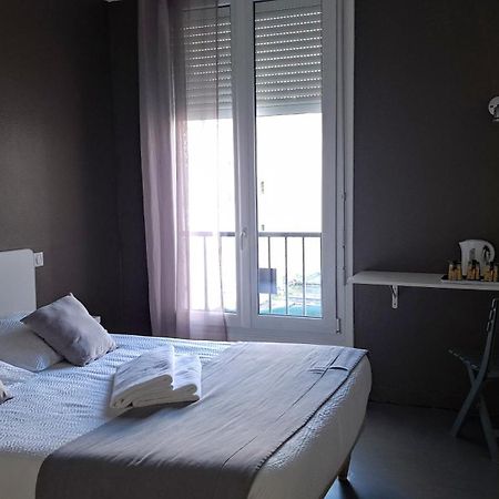 Crystal Hotel Руаян Екстер'єр фото