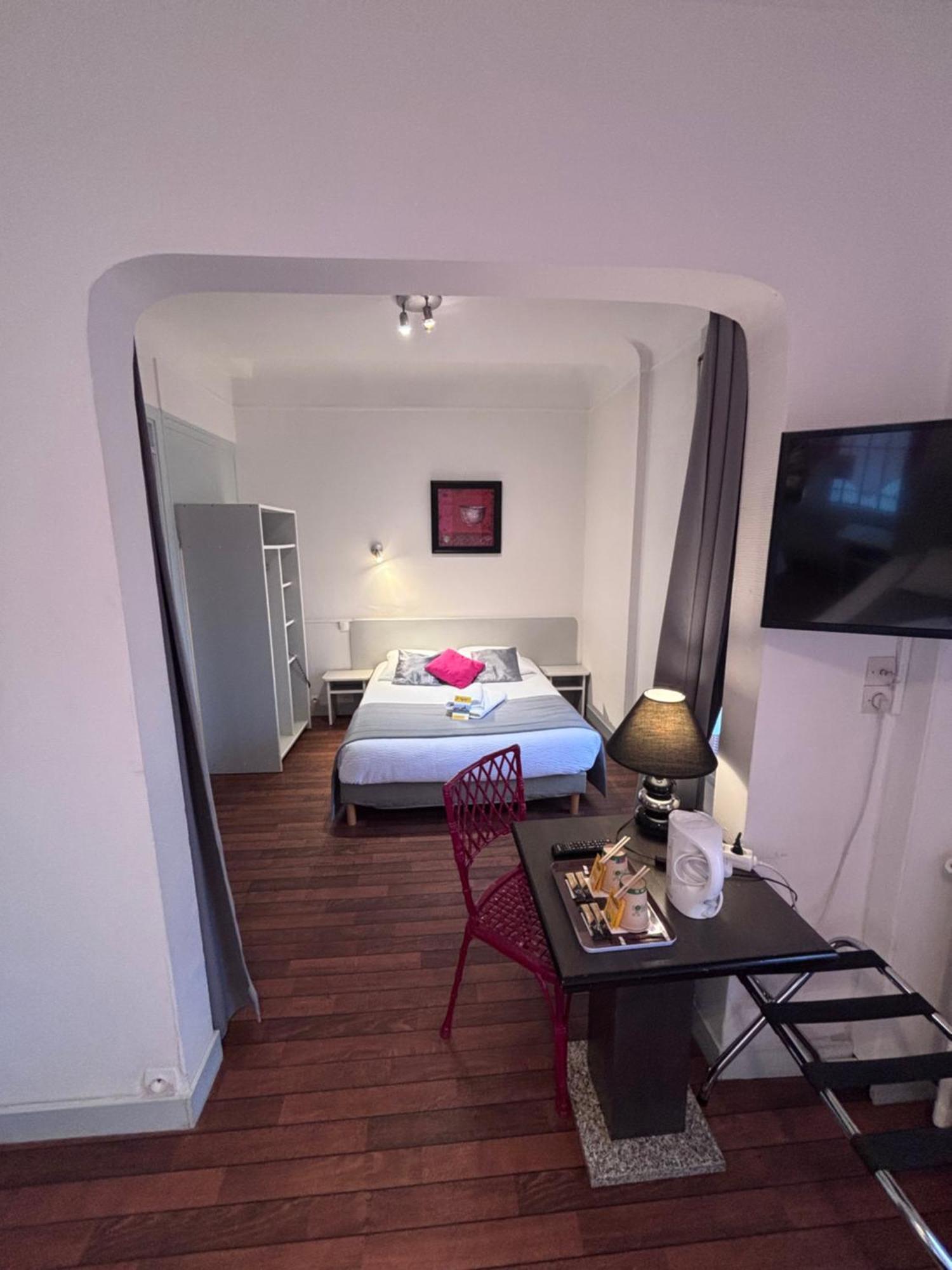 Crystal Hotel Руаян Екстер'єр фото